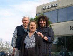 Photo. L to R: Morty, Iris, and Ron Manus.